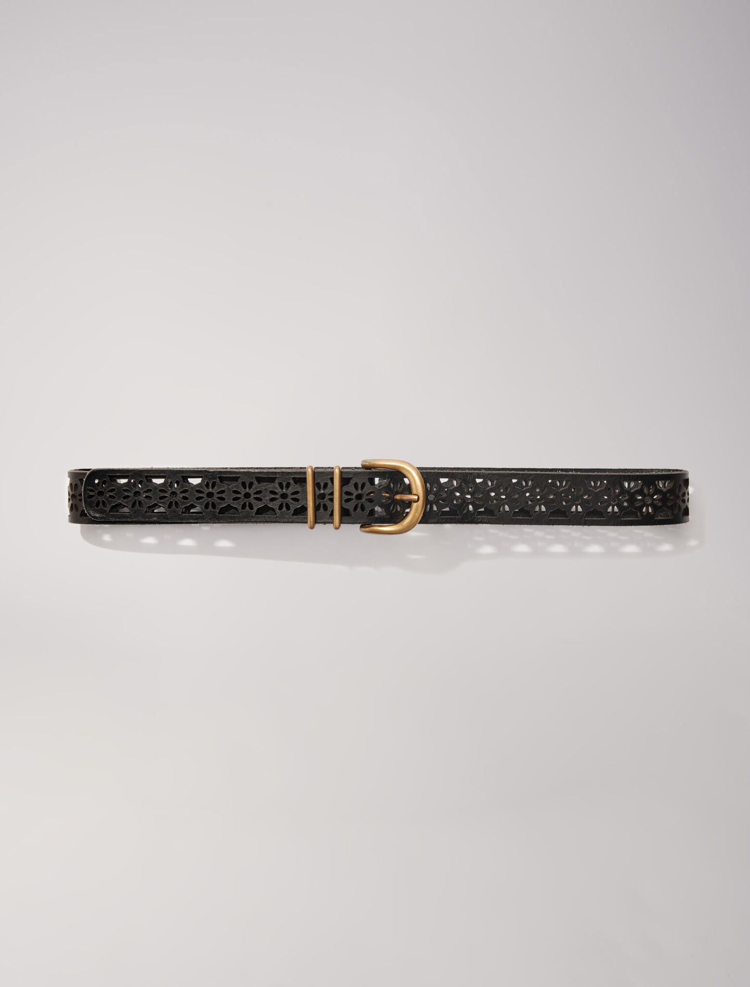 Leather belt with flower detail