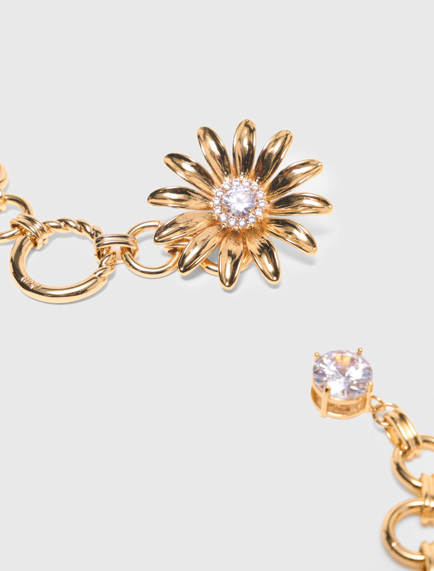 Chain belt with flowers