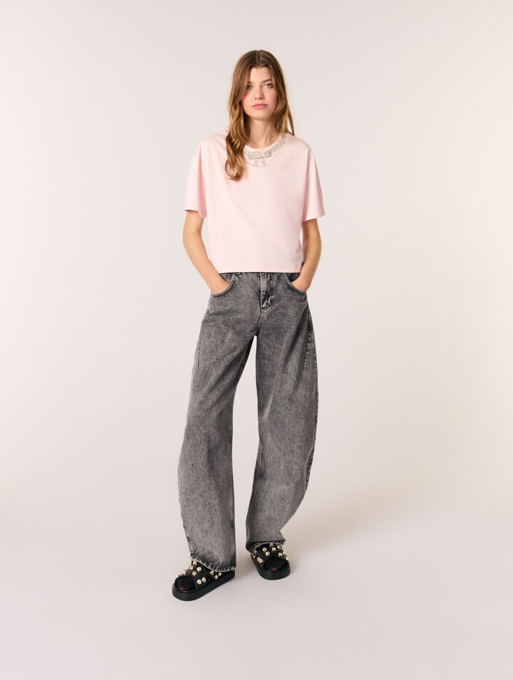 T-shirt with jewellery neck
