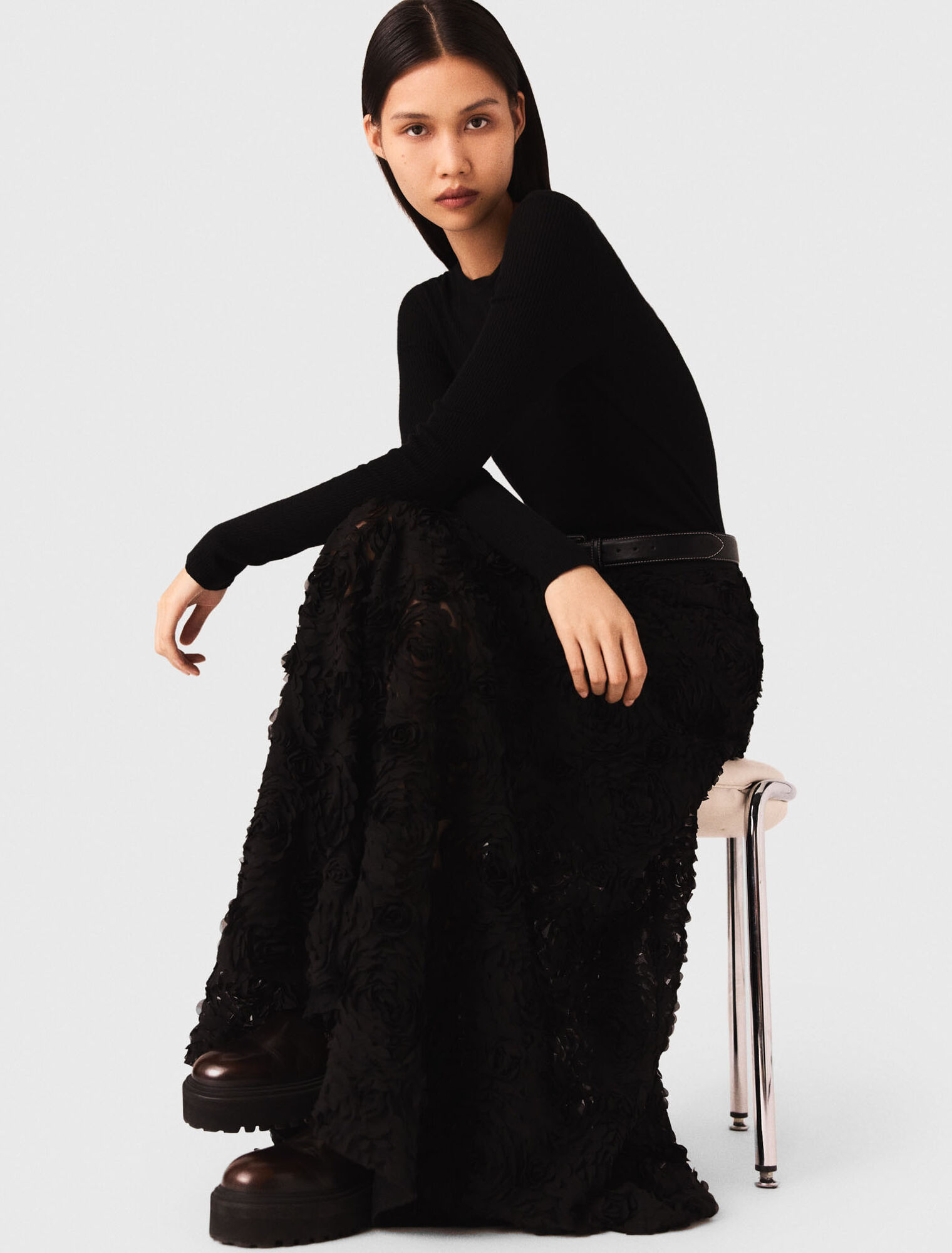 Long embroidered skirt