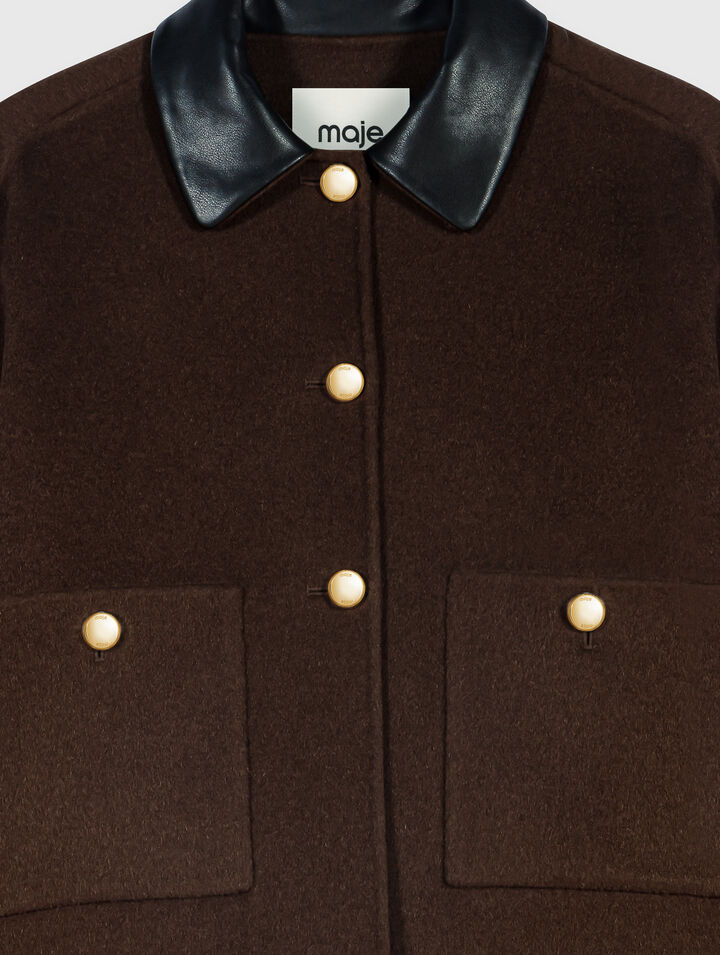 Short wool jacket with pleated back