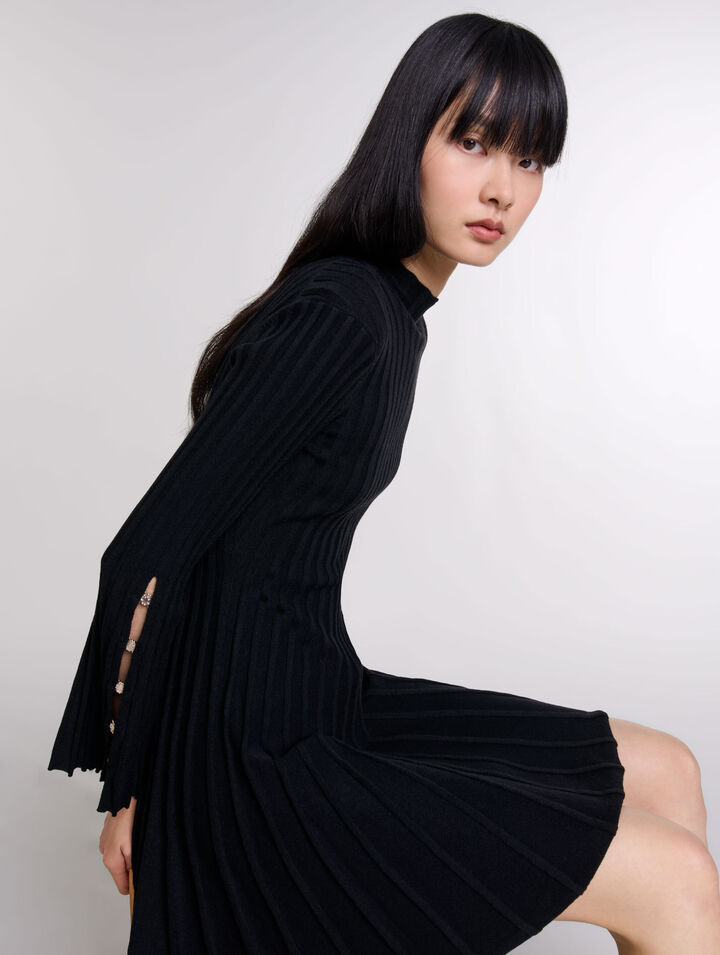 Short knit dress