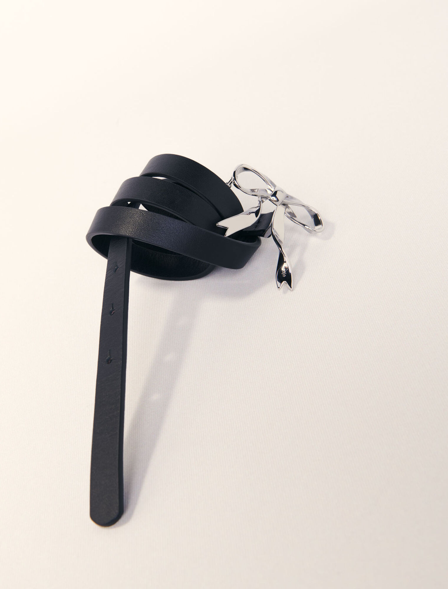 Slim leather bow belt