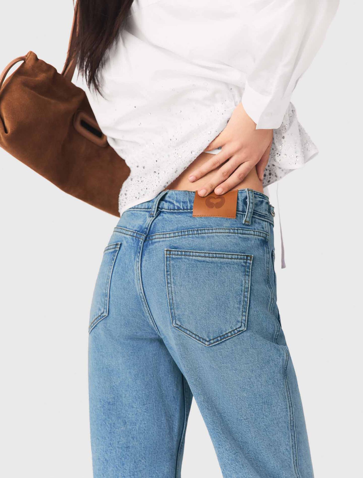 Straight jeans with chains