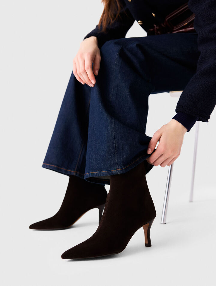 Zipped suede ankle boots