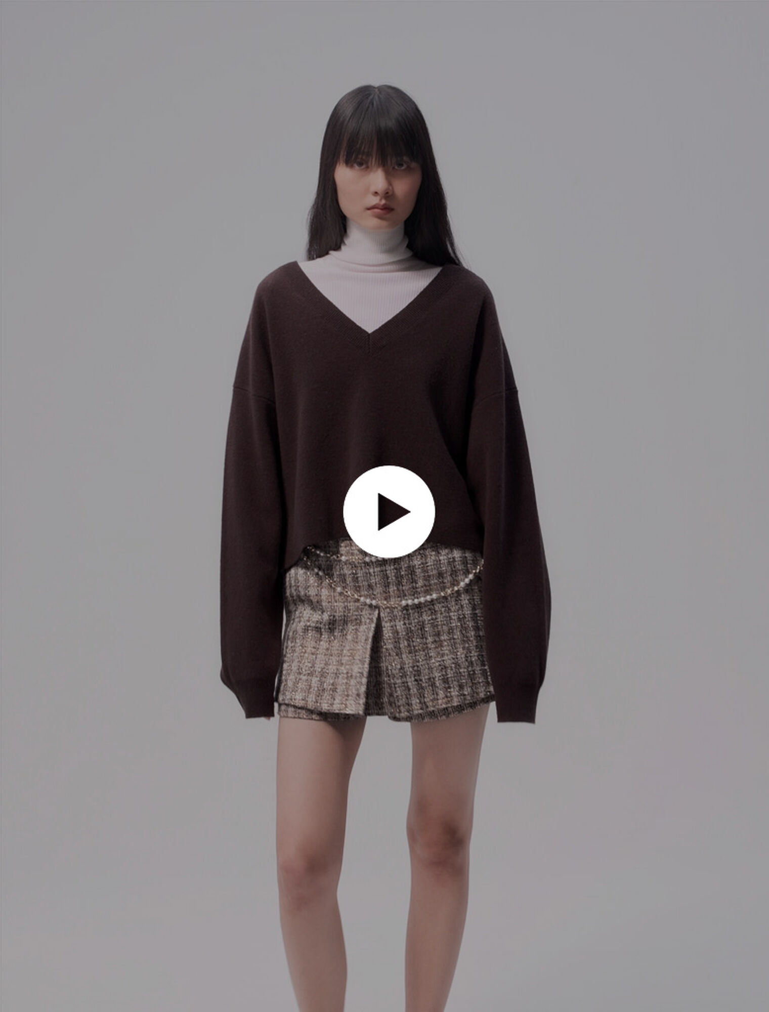V-neck jumper