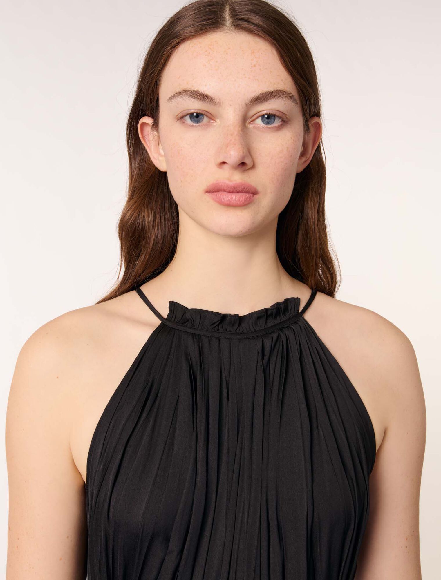 Pleated trouser suit