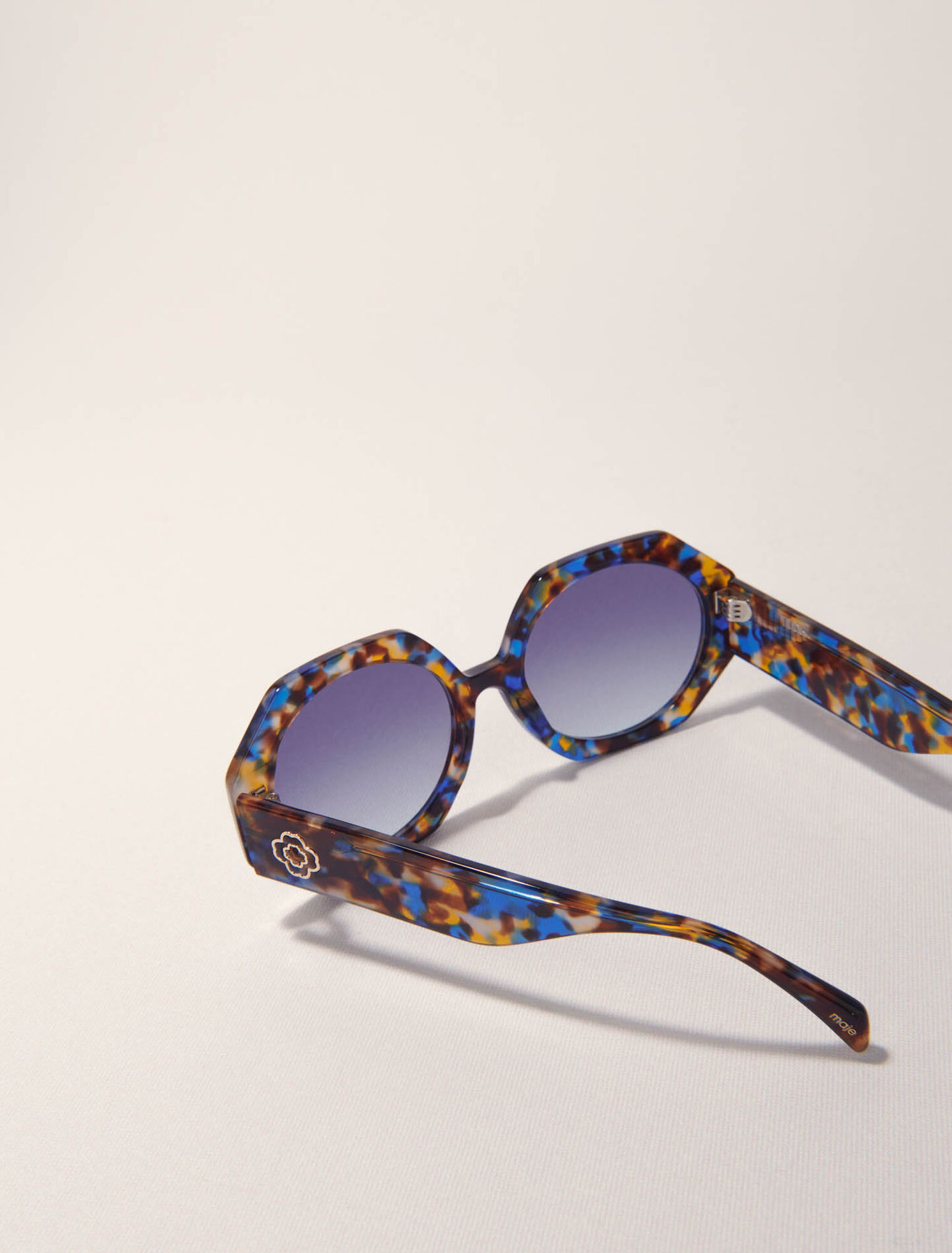 Round acetate tortoiseshell glasses