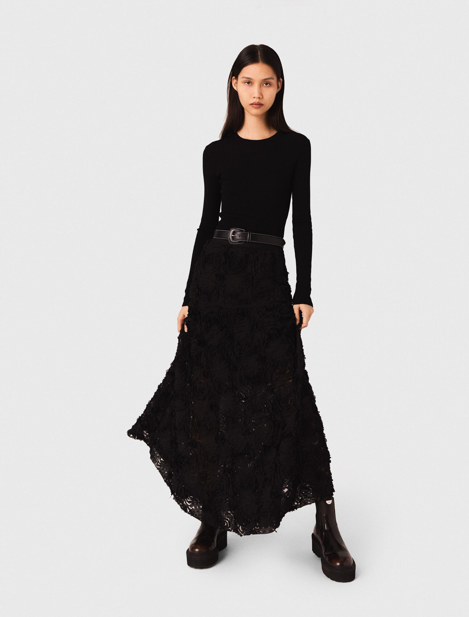 Long embroidered skirt