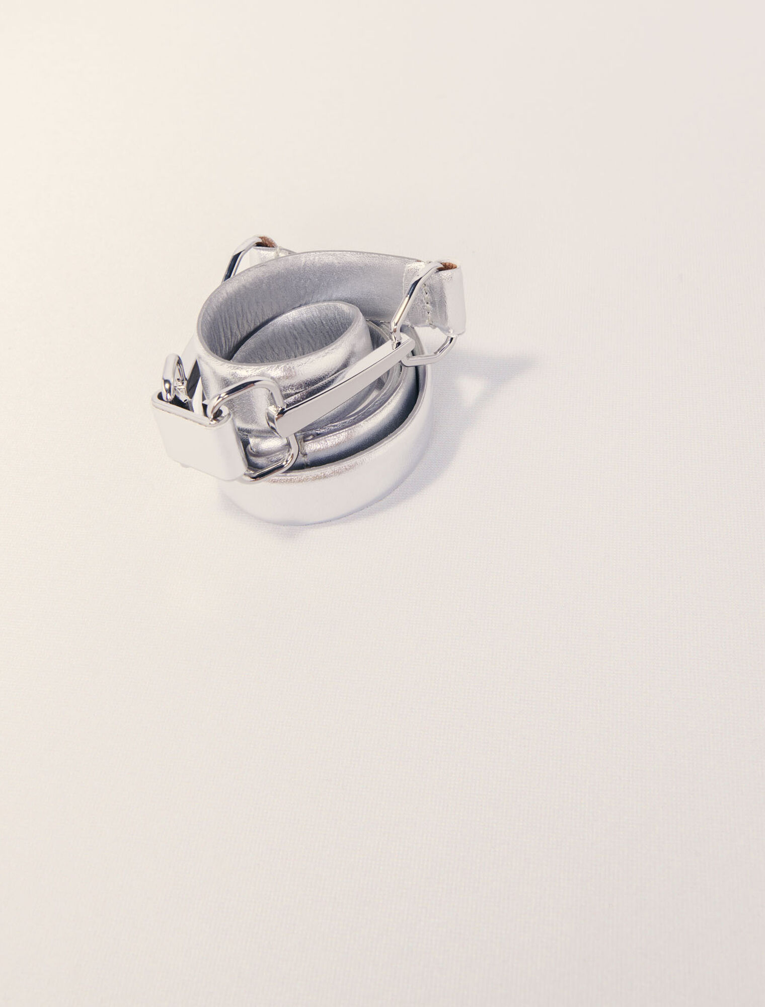 Metallic leather belt