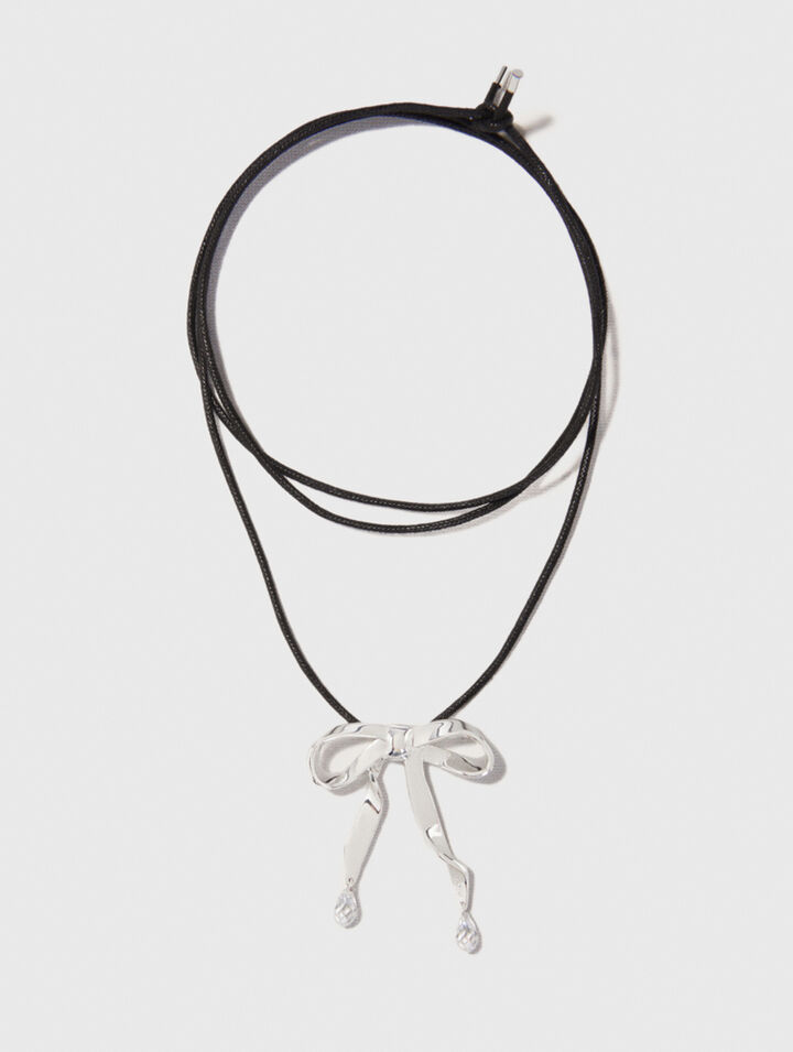 Silver bow necklace
