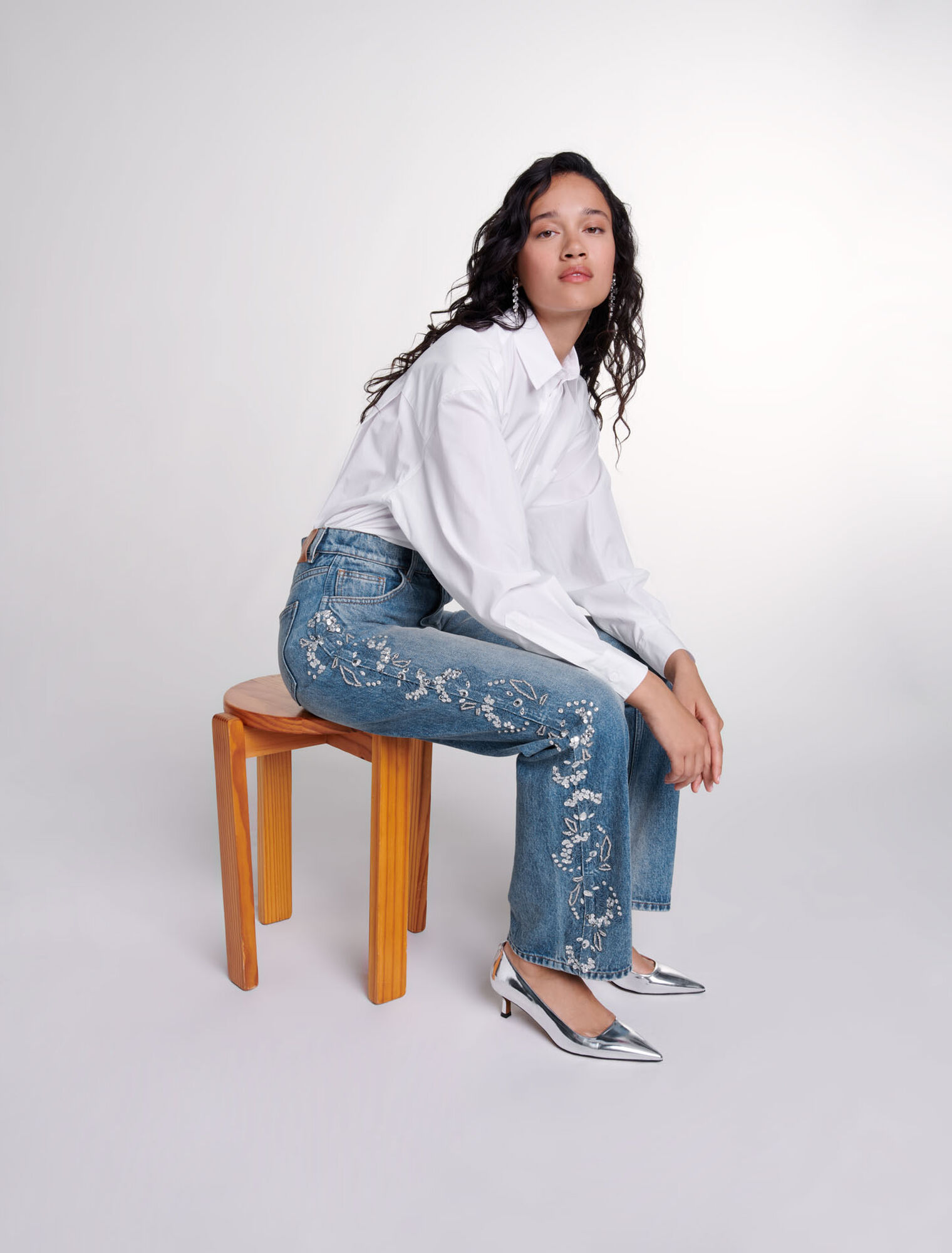 Embroidered jeans 