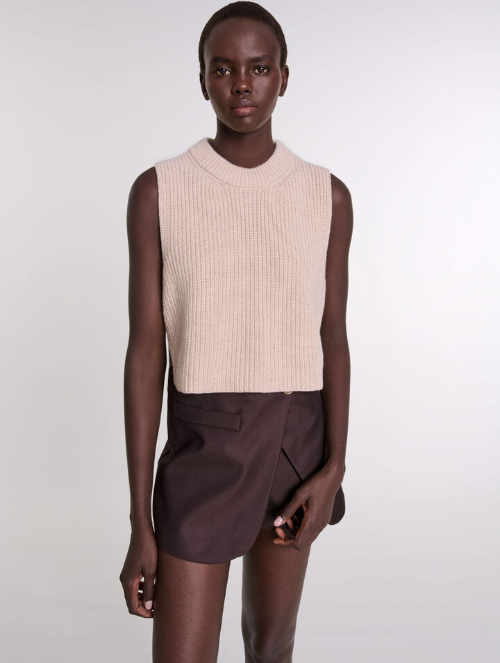 Sleeveless wool jumper
