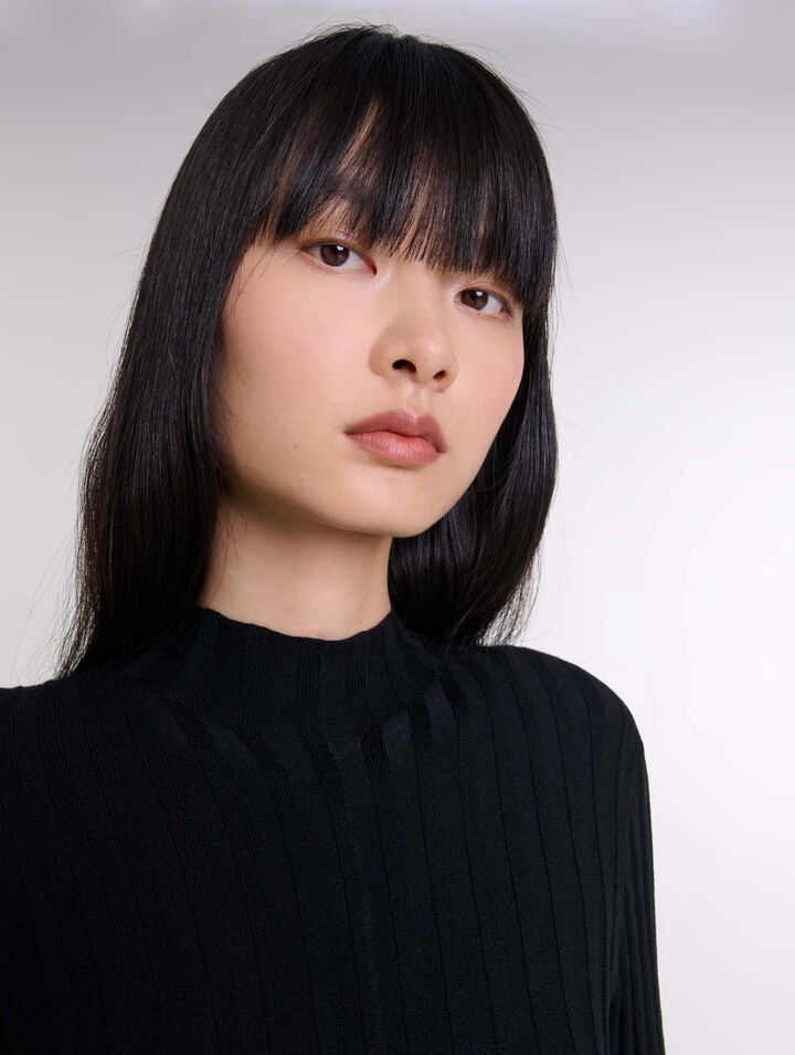 Short knit dress