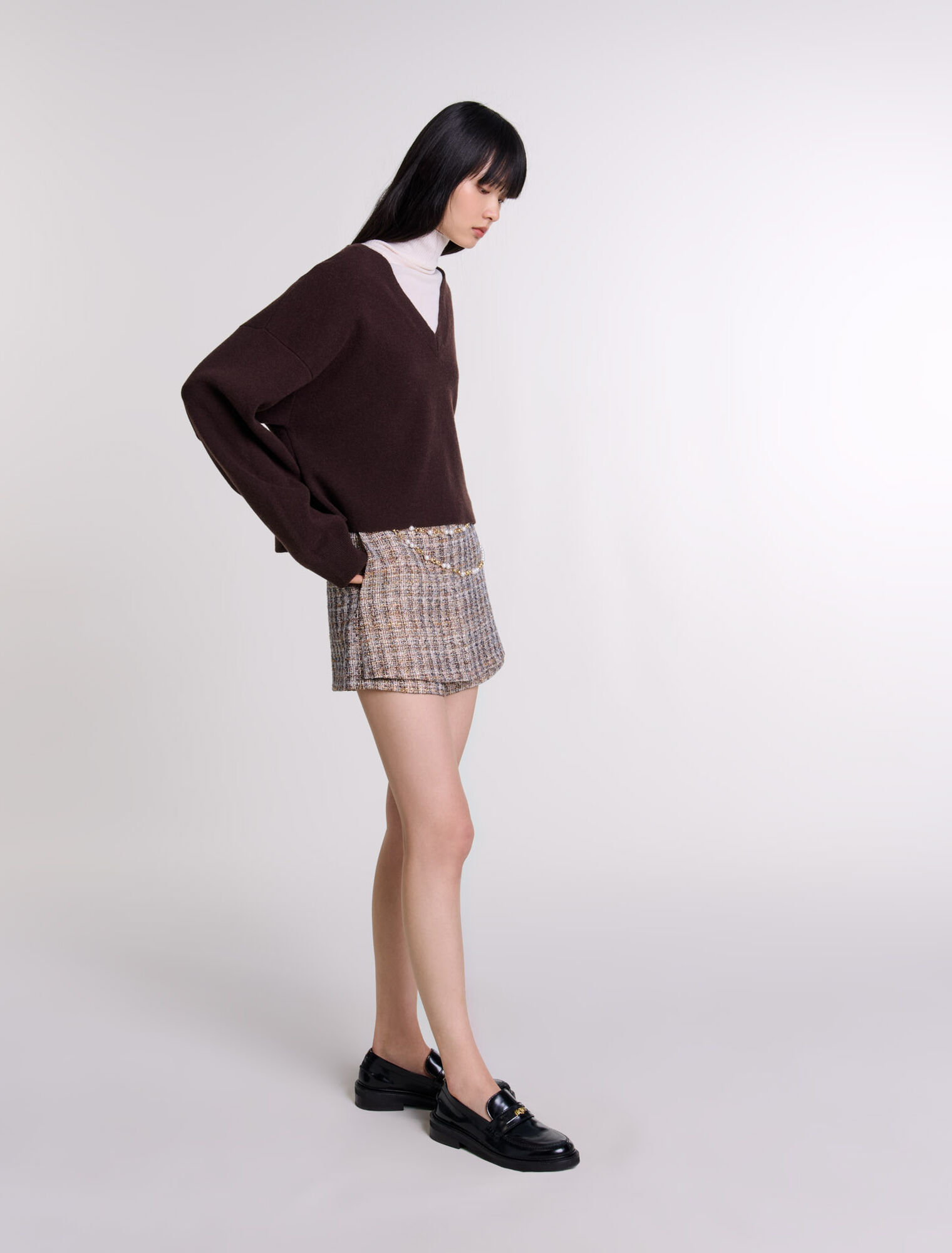 V-neck jumper