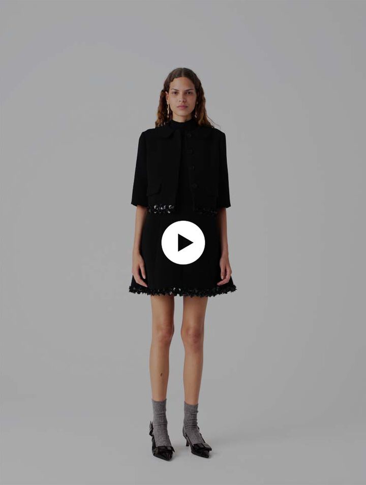 Short crepe jacket with pearls