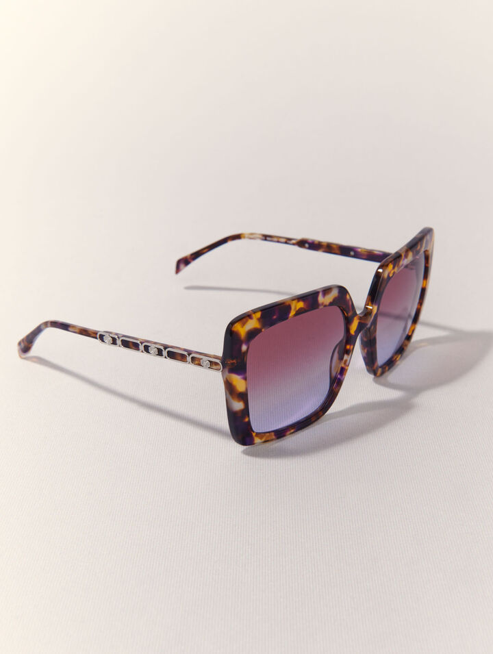 Rectangular acetate glasses