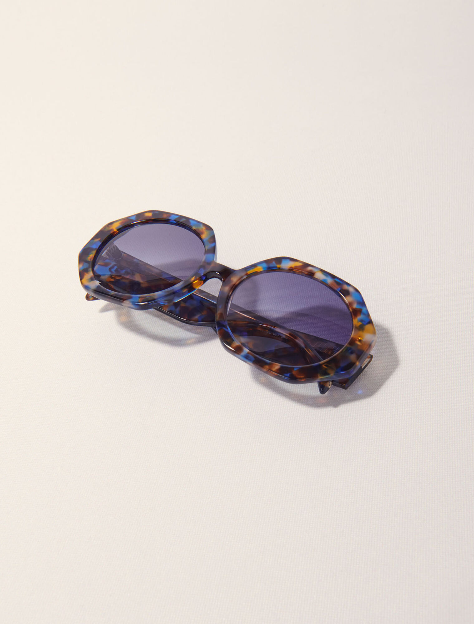 Round acetate tortoiseshell glasses
