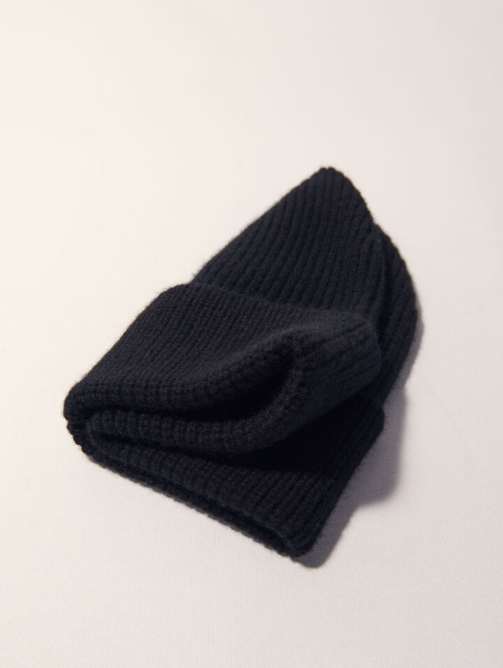 Wool and cashmere hat