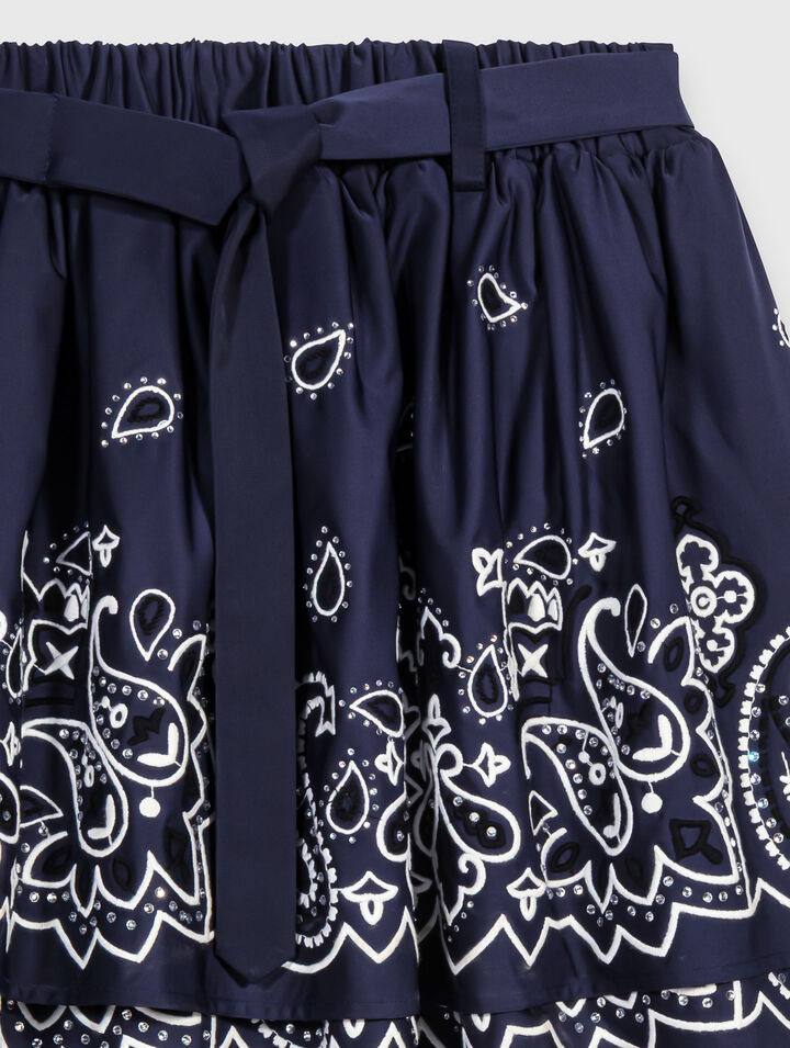 Short embroidered ruffled skirt