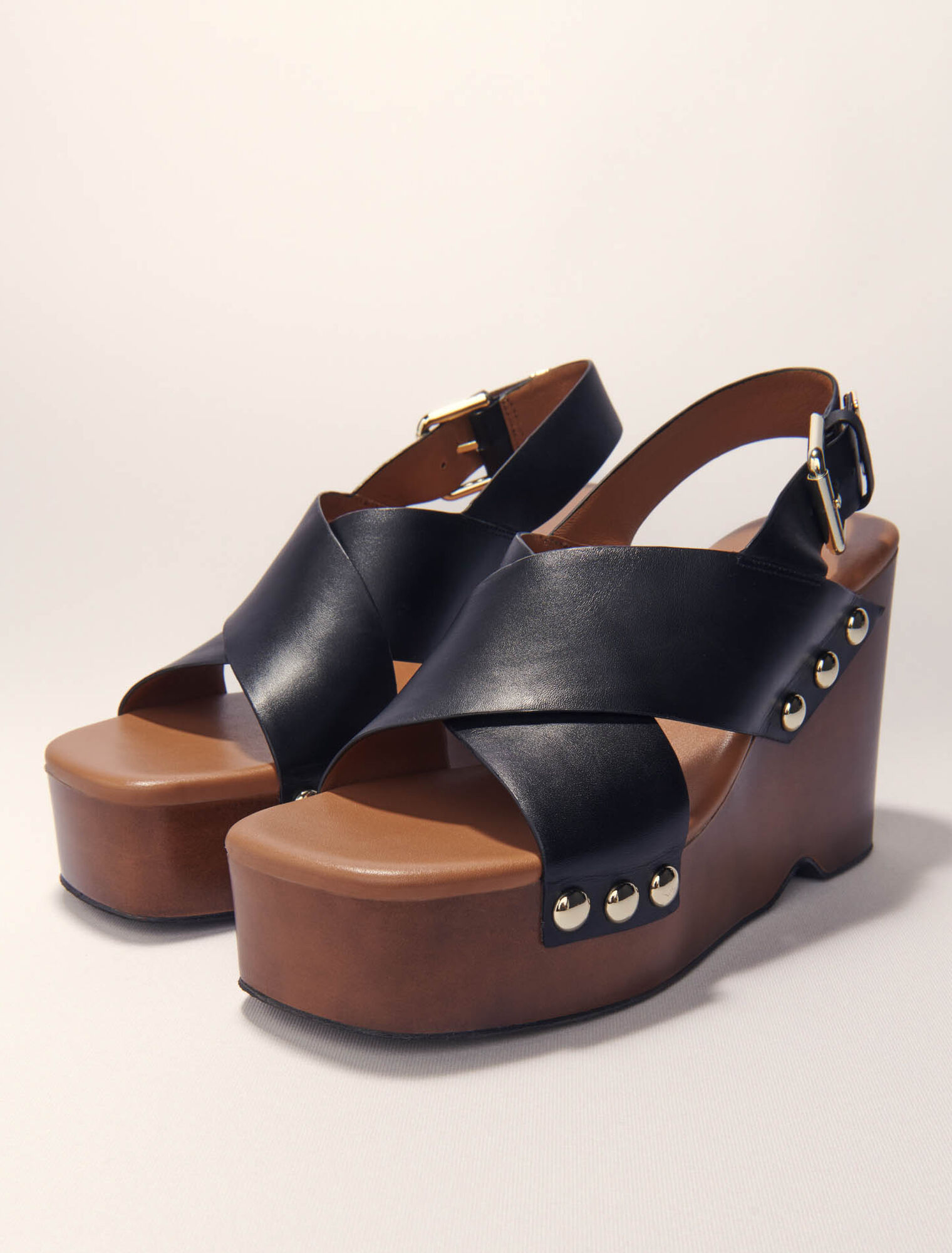 Leather platform sandals