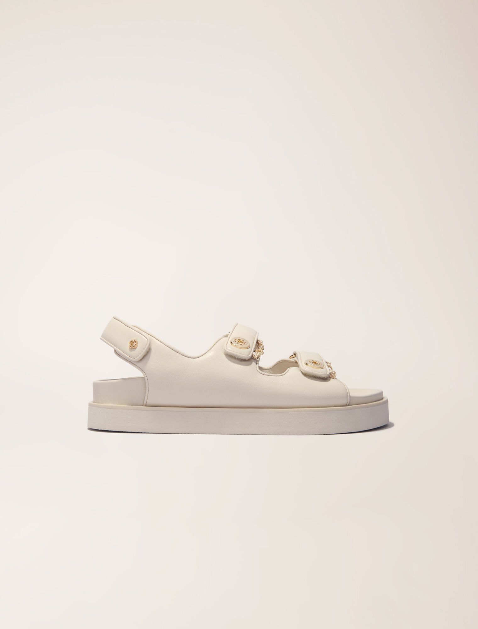Flat leather sandals