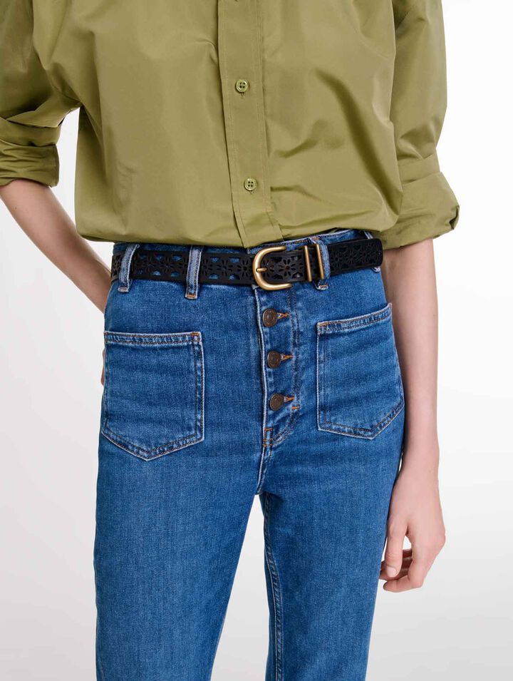 Leather belt with flower detail