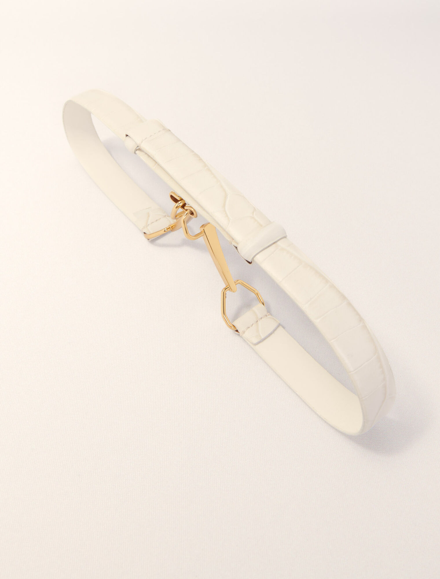 Leather belt with horse bit buckle