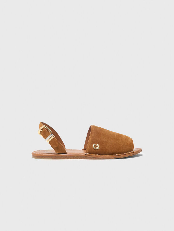 Flat sandals