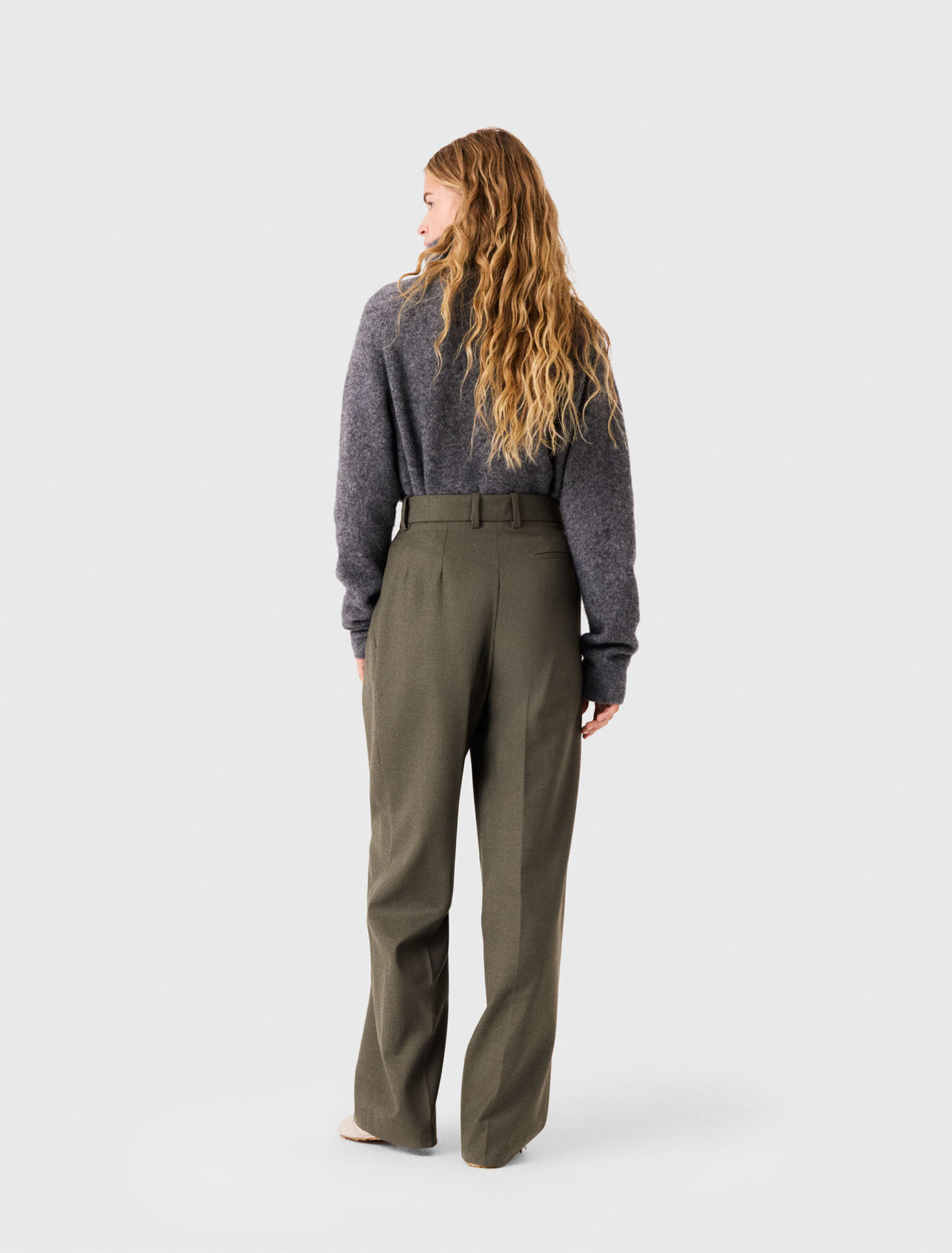 Wide-leg suit trousers with pleats