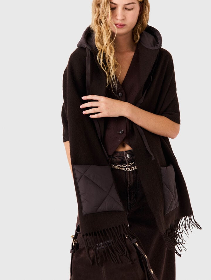 Hooded wool scarf