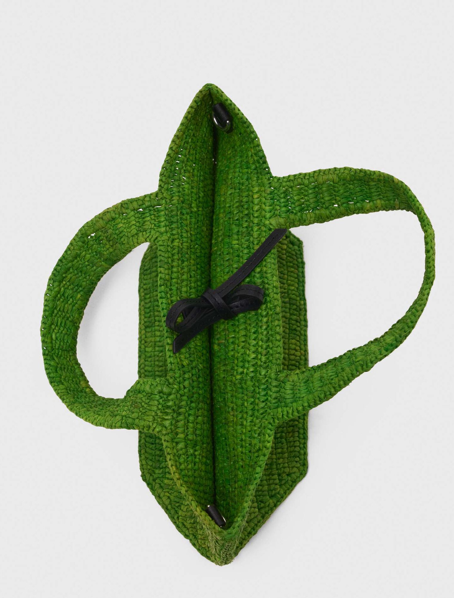 Natural raffia mini tote