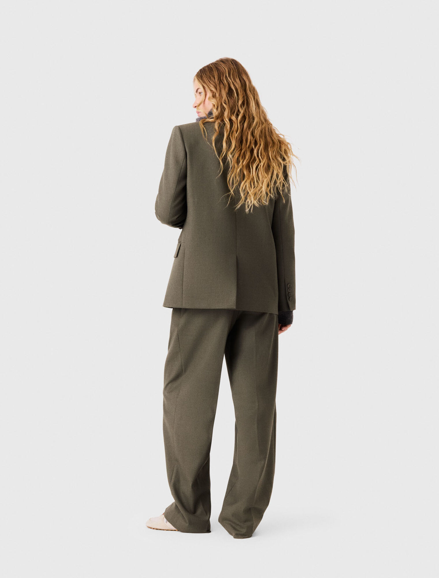 Single-breasted suit jacket