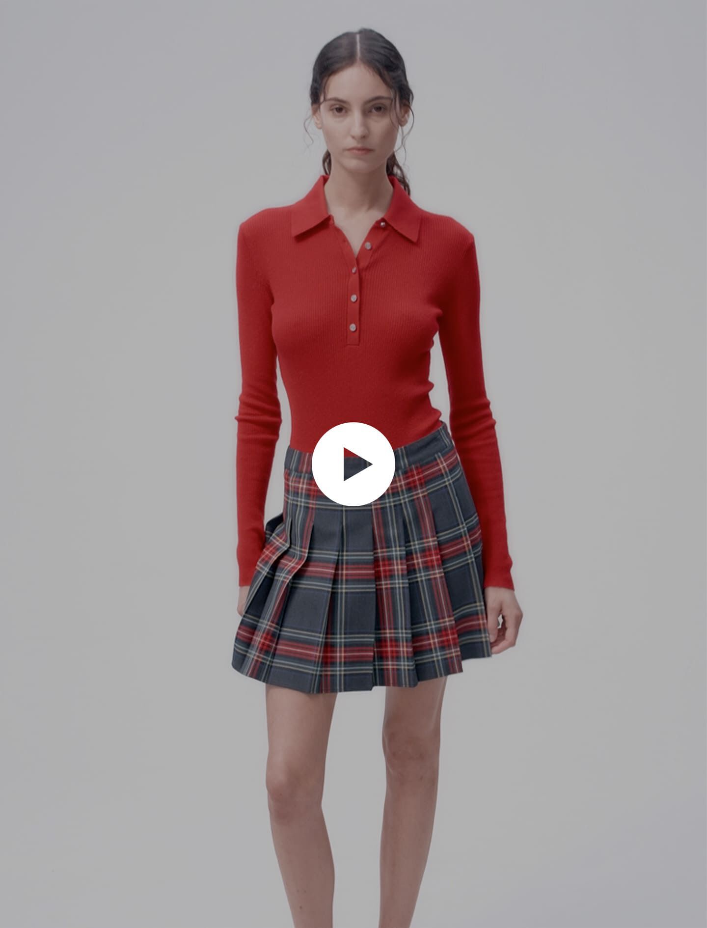 Short tartan print skirt