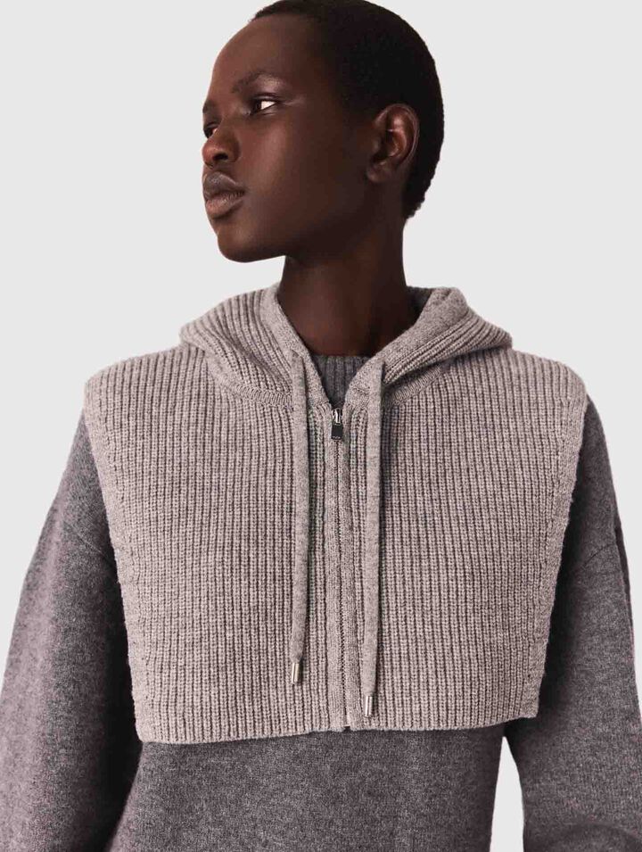 Knit collar