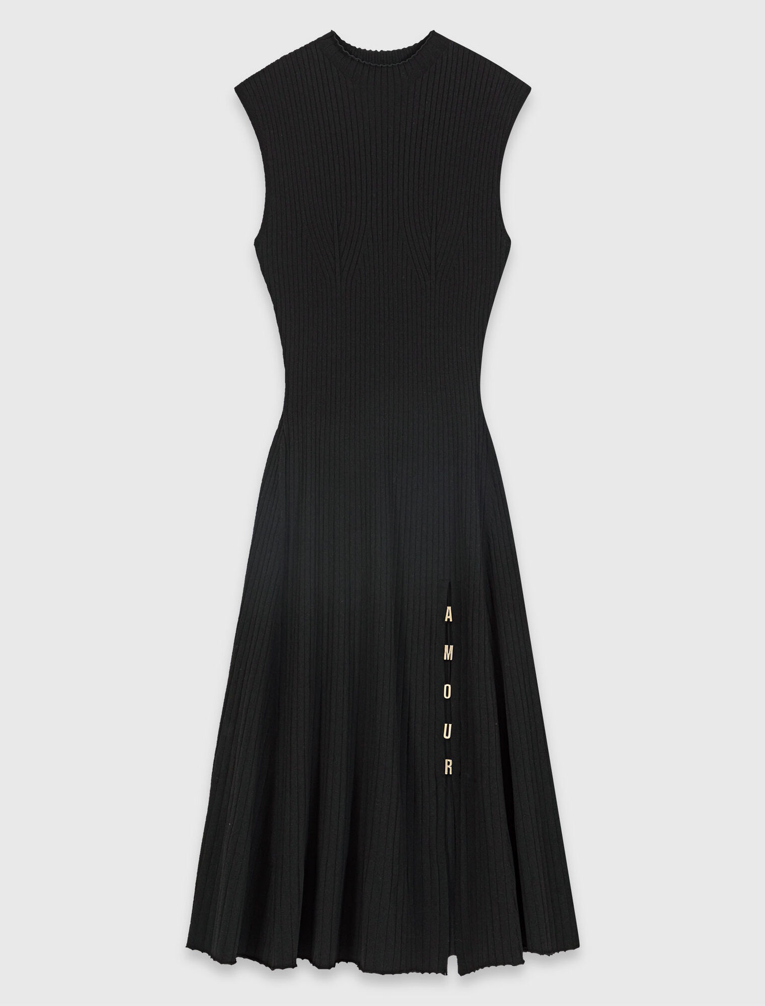 Ribbed dress with side slit
