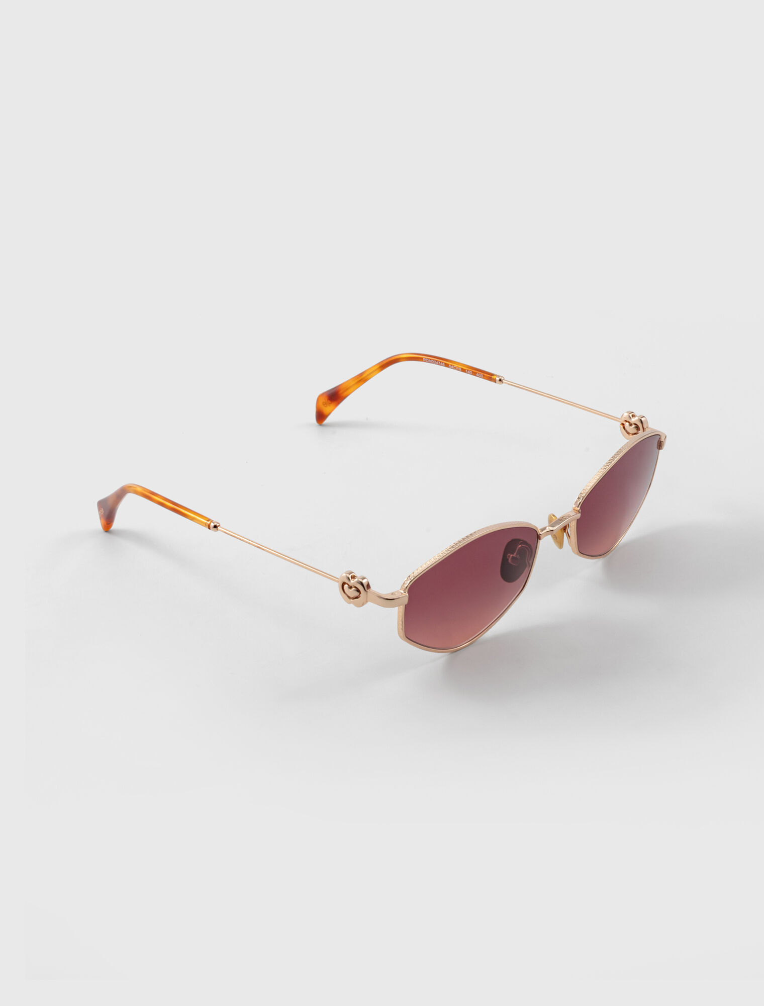 Faceted oval metal glasses