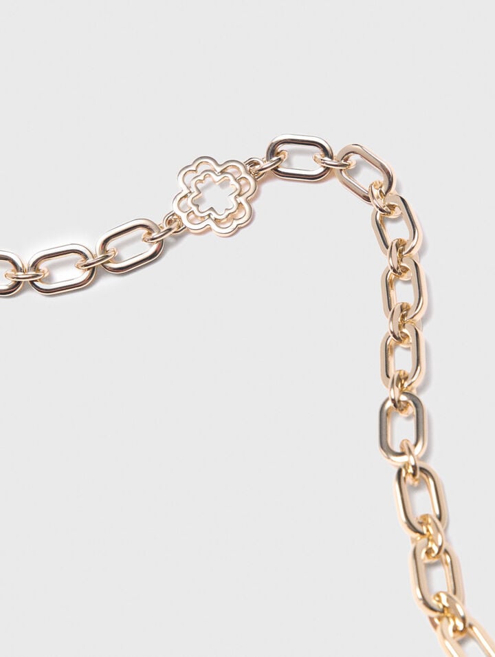Short chain shoulder strap