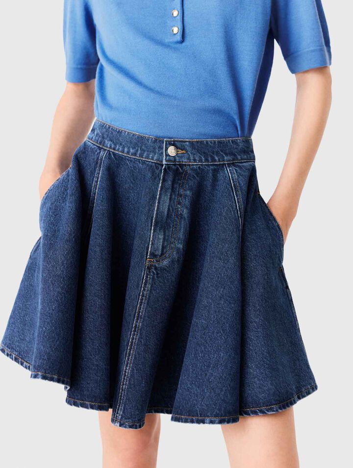 Short flared denim skirt