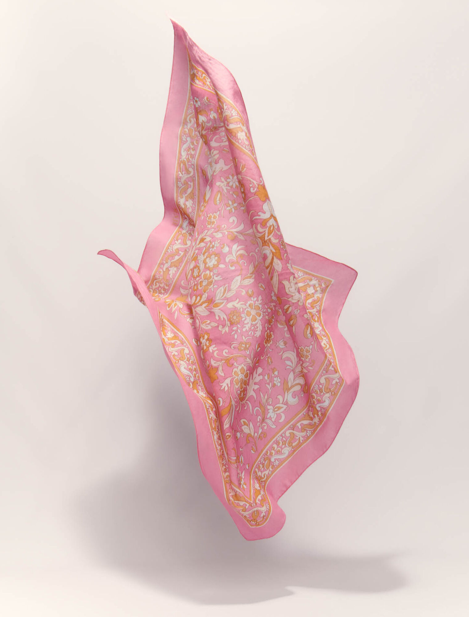 65 x 65 floral print scarf