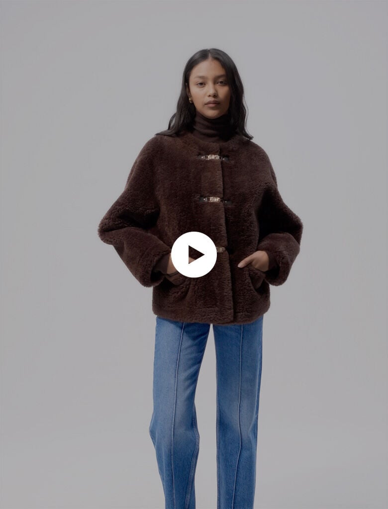 Short faux fur coat