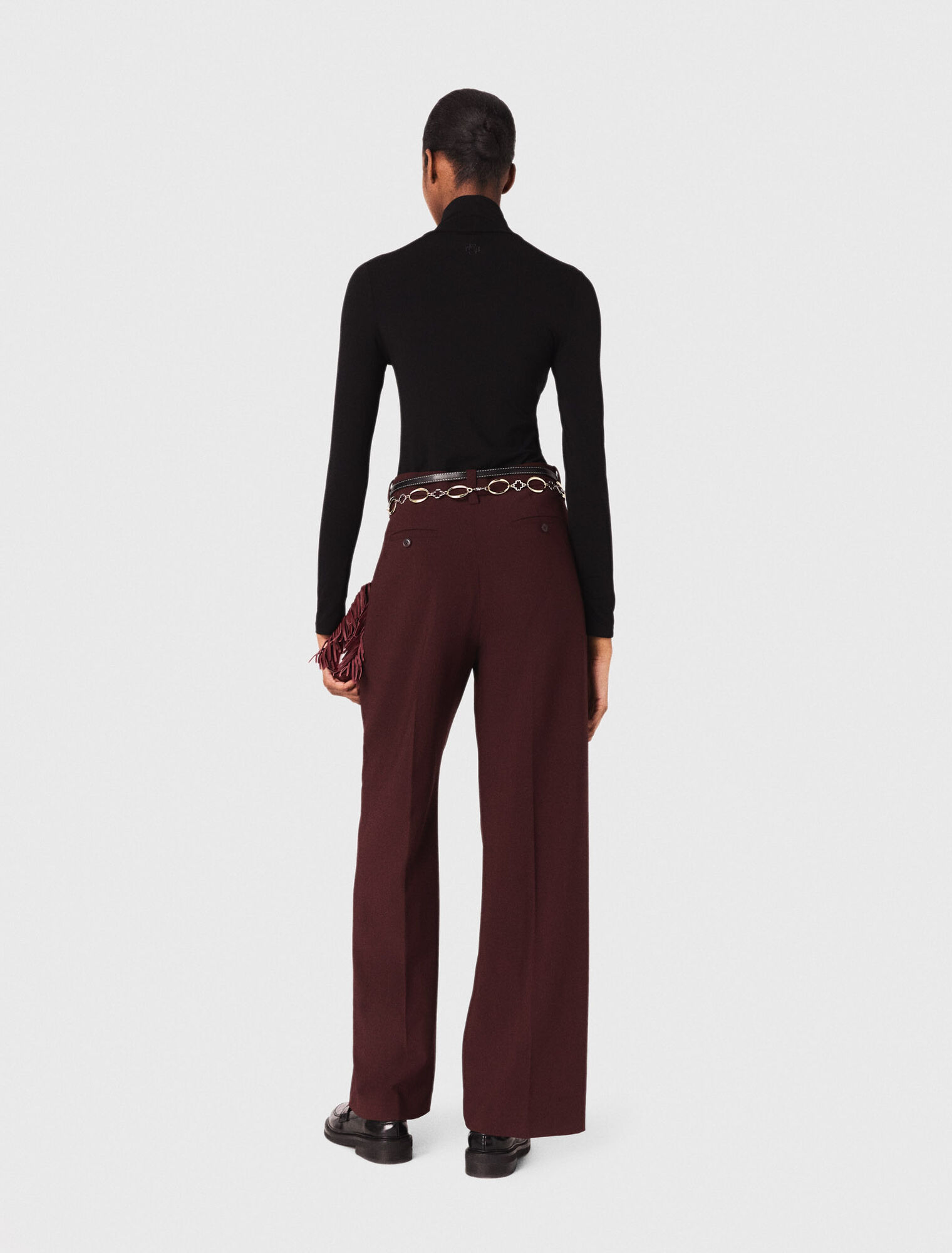Long-sleeved top