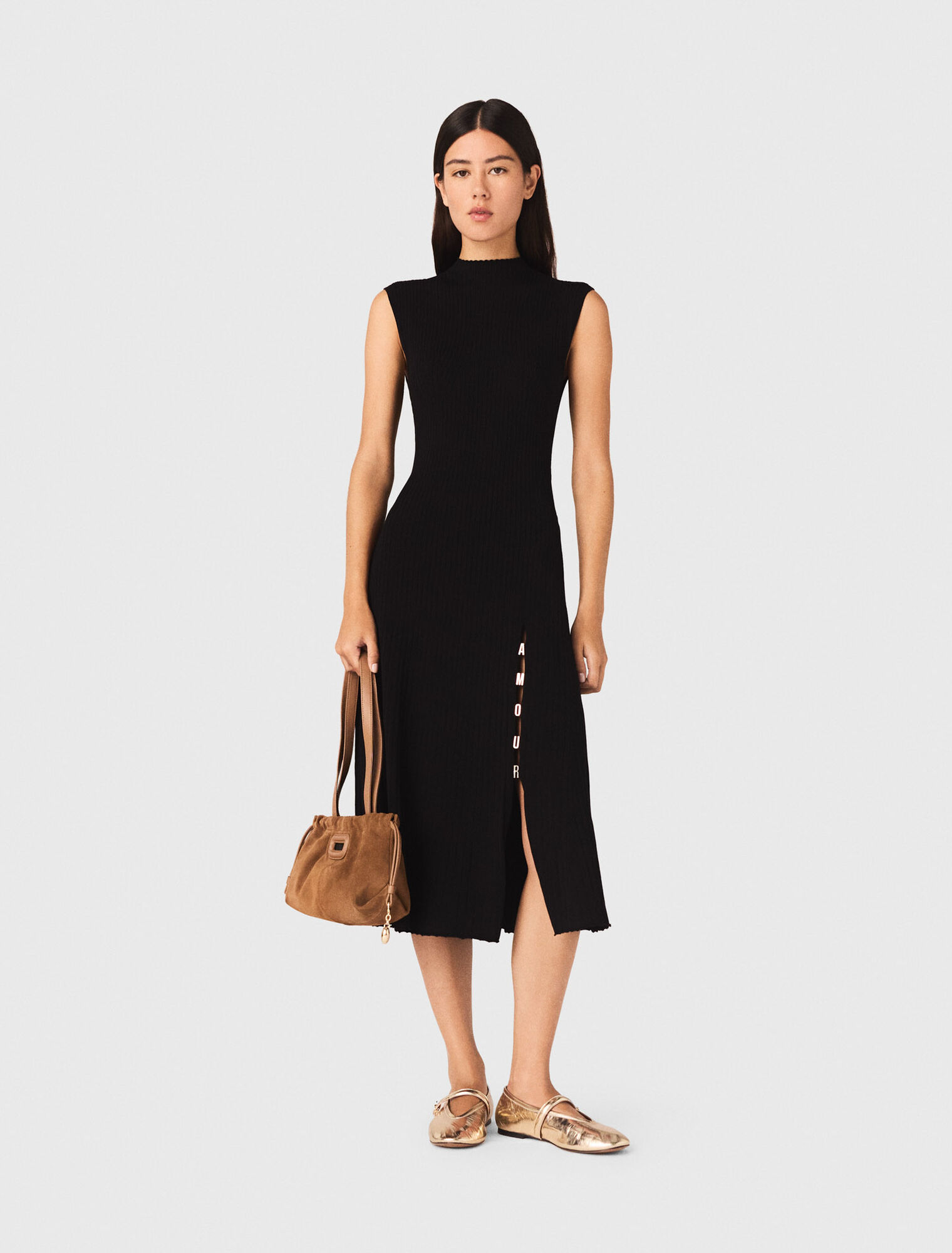 Ribbed dress with side slit