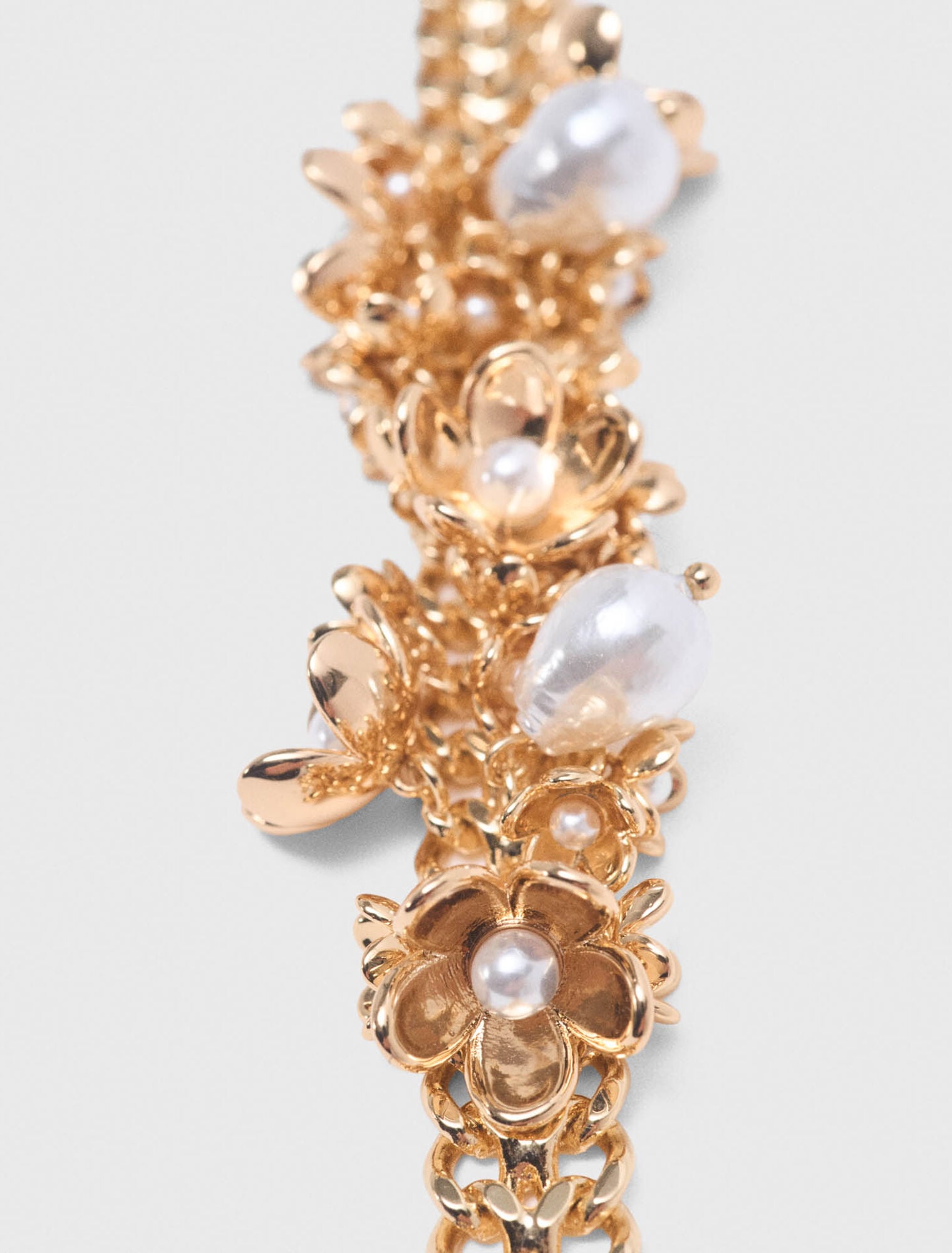 Asymmetric wide chain bracelet