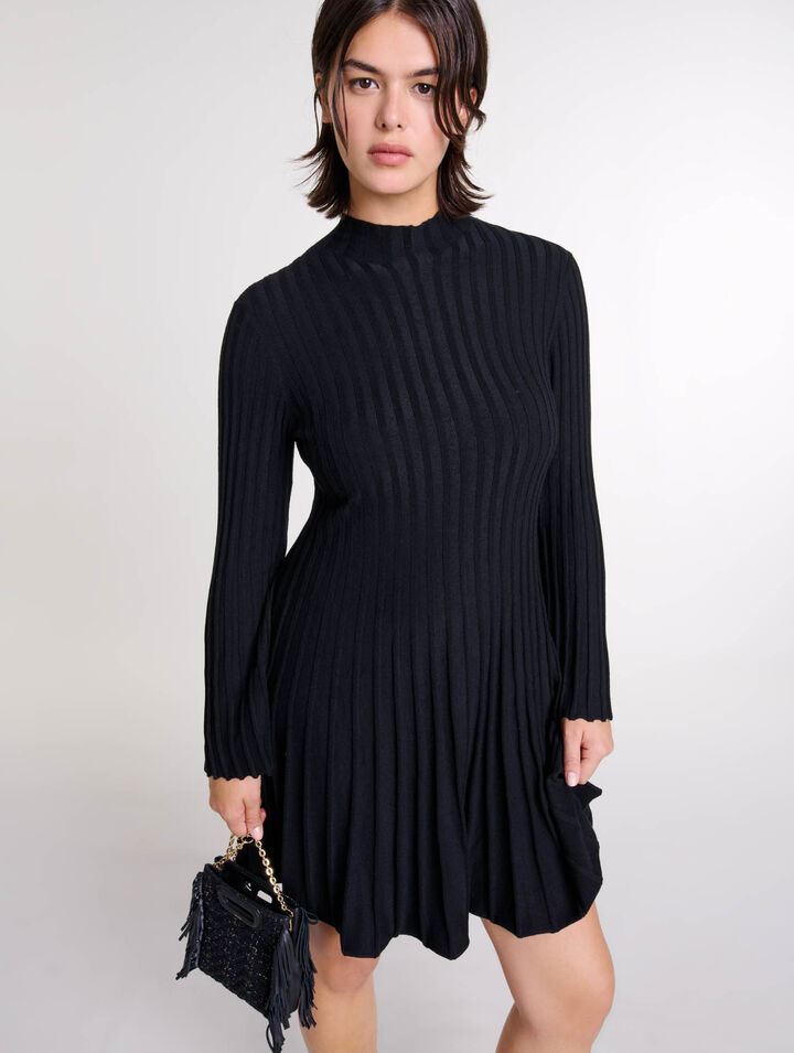 Short knit dress