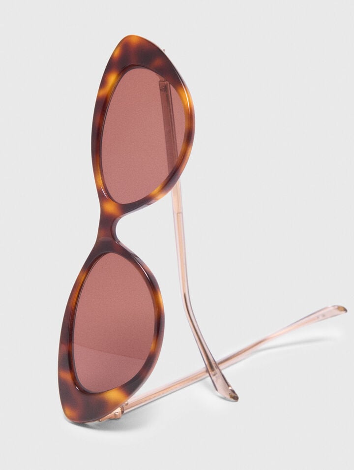 Cat-eye sunglasses