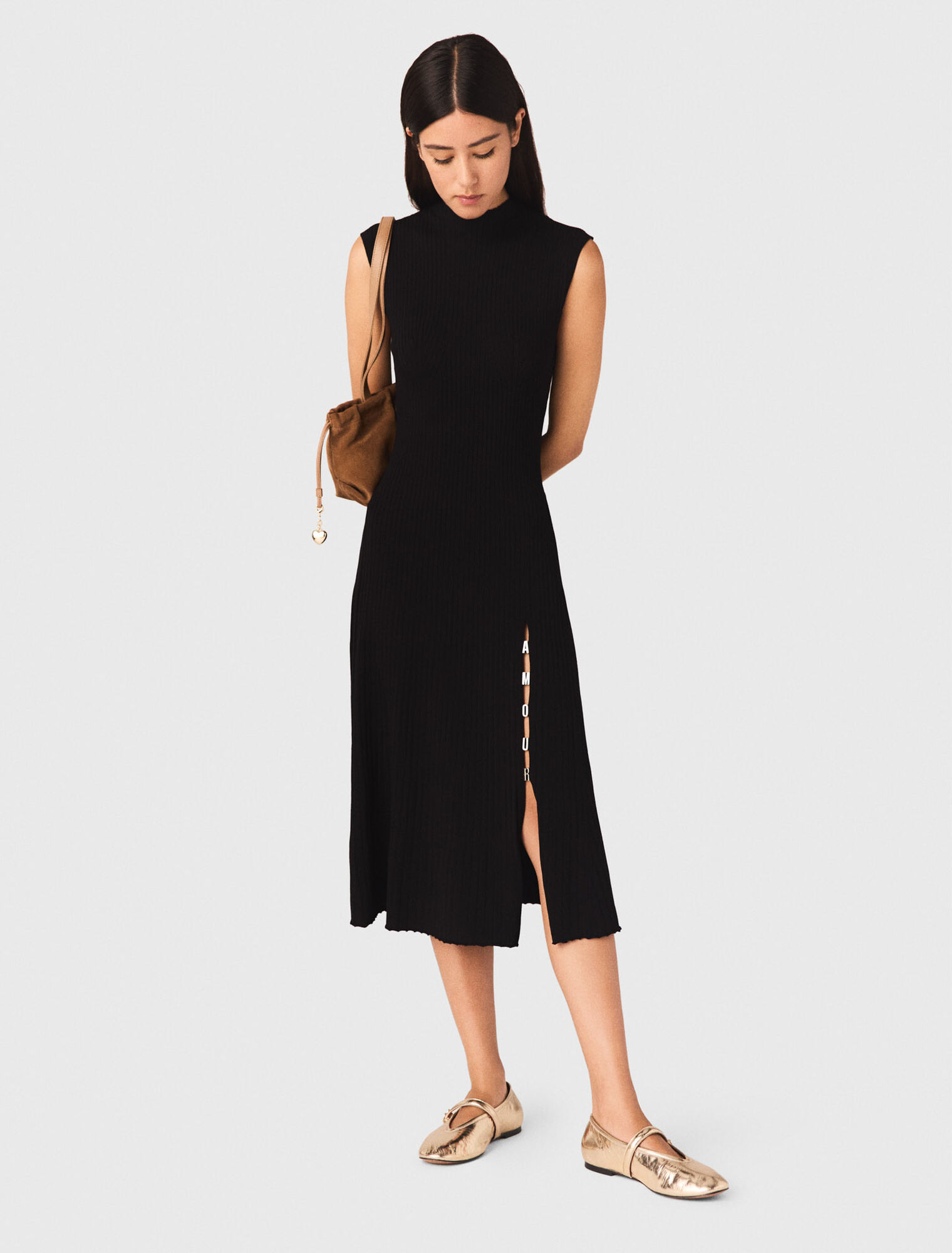 Ribbed dress with side slit