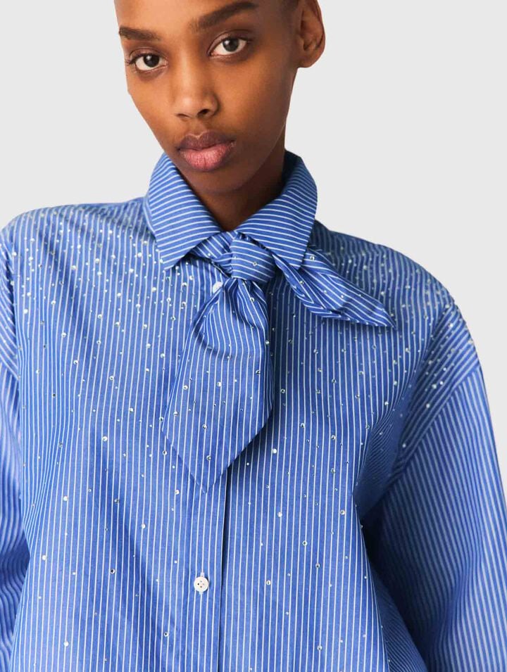 Shirt with removable handkerchief