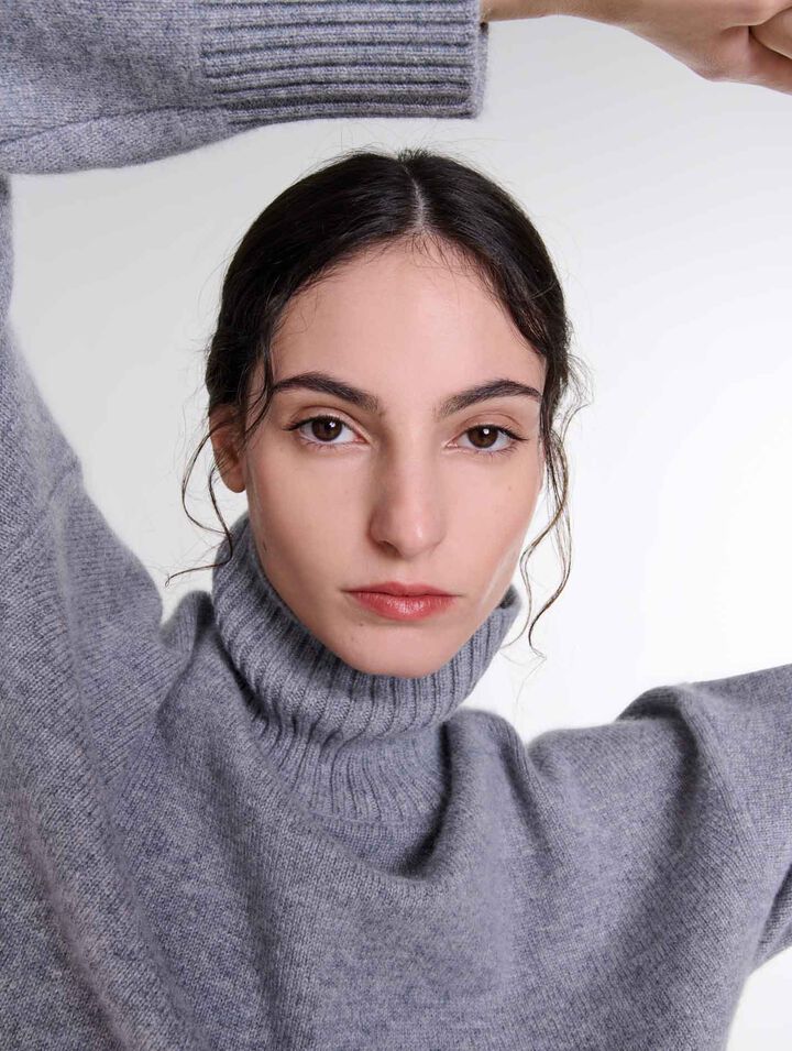 Cashmere knit jumper