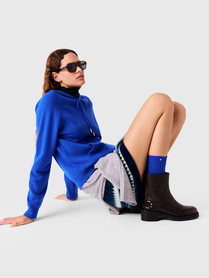 Hooded jumper